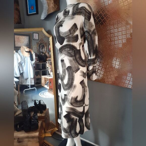 Zara Abstract Black and Off White Dress - Picture 11 of 14